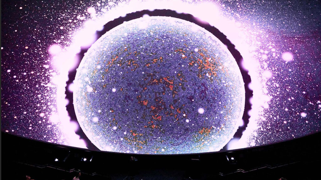 Publik som sitter i wisdome